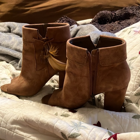 Jessica Simpson Brown Suede Ankle Boots with Tassel Detail Side Zipper Open Toe - Picture 2 of 8